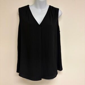 White House Black Market Black Sleeveless, V-Neck Women's Top Sz 8 NWT